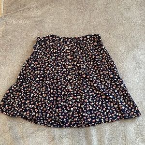 Hollister Floral Print skirt, size S